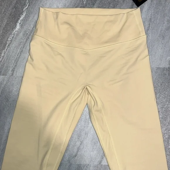 Beautiful pale yellow Til You Collapse Effortless Classic Leggings Large soft - Picture 8 of 12